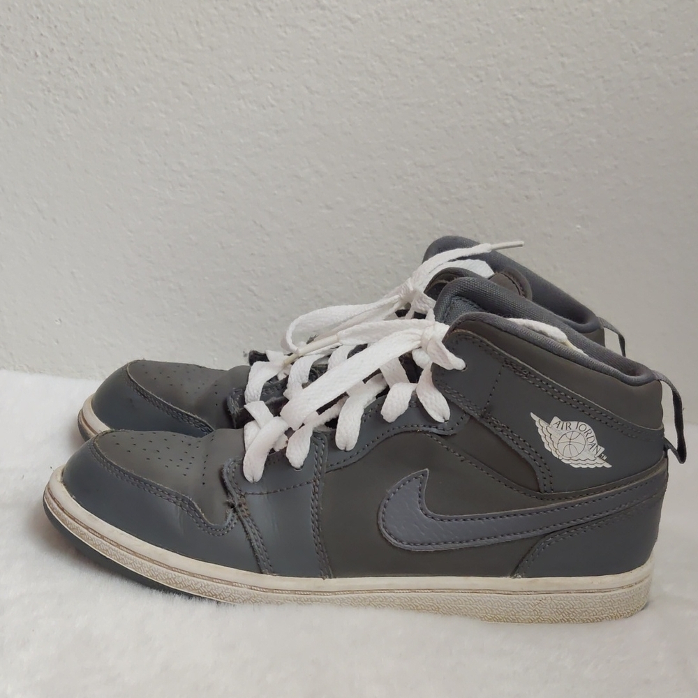 Nike Jordan Gray High-Top Sneakers